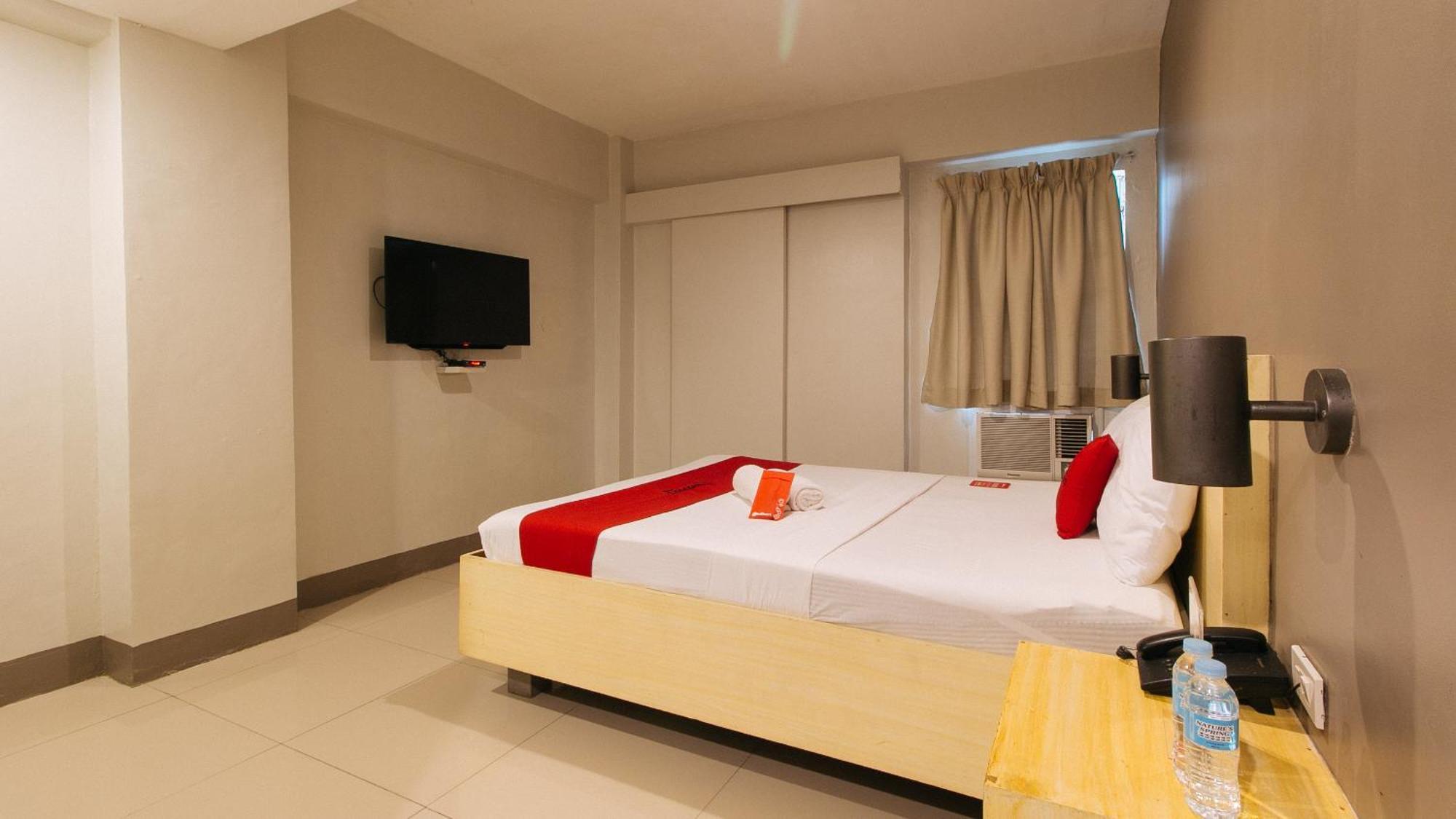 Reddoorz At Samat Mandaluyong Hotell Exteriör bild