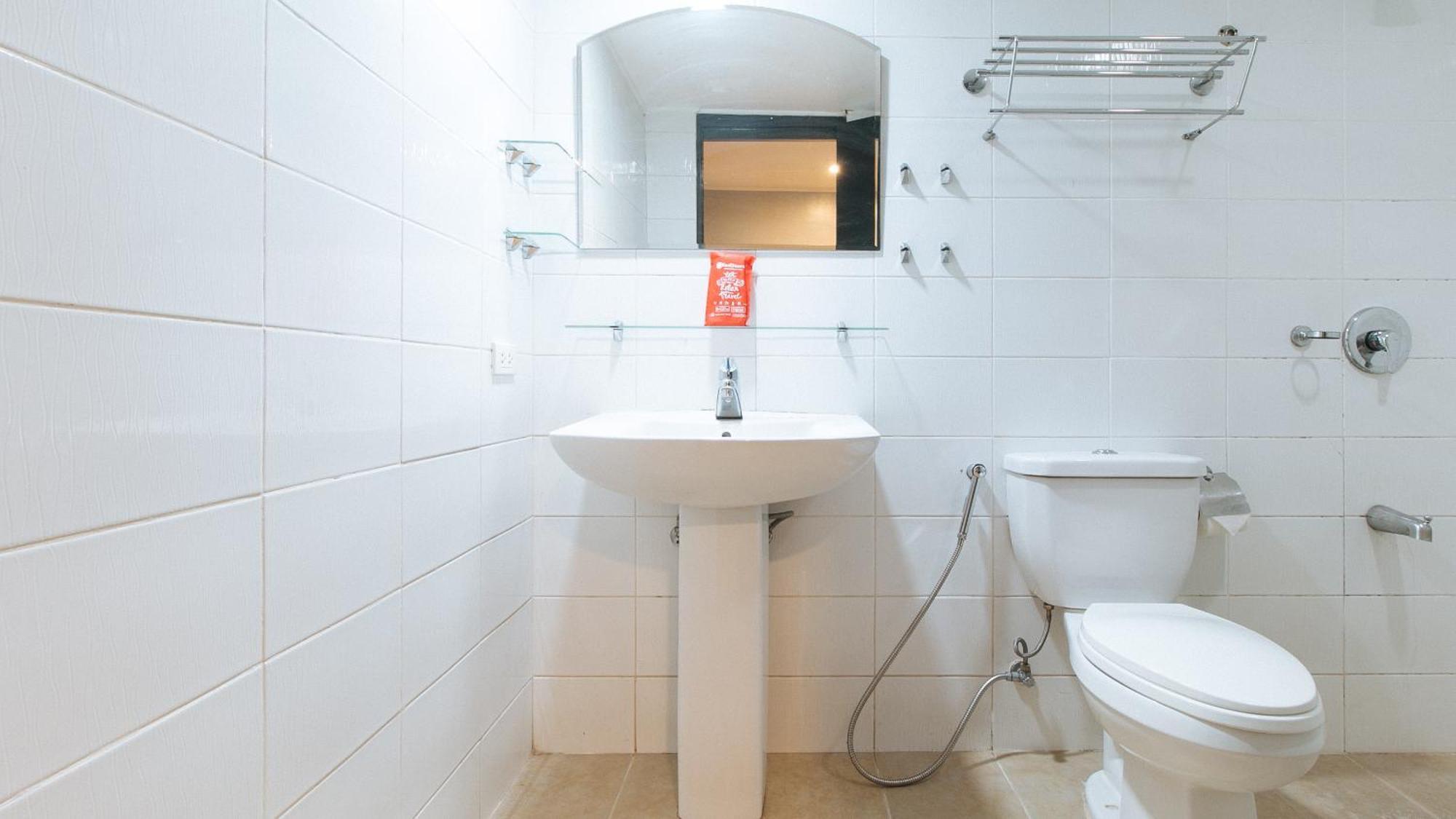 Reddoorz At Samat Mandaluyong Hotell Exteriör bild